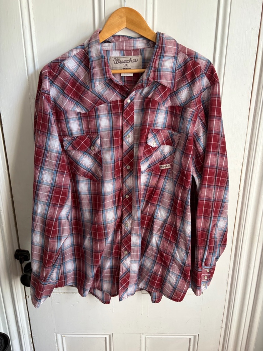 Wrangler Red and White Plaid Western Button-Down Shirt